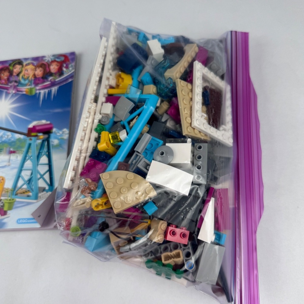 LEGO FRIENDS 41324 Snow Resort Ski Lift No Box Near Complete - Picture 4 of 4